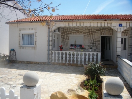Apartma Alma